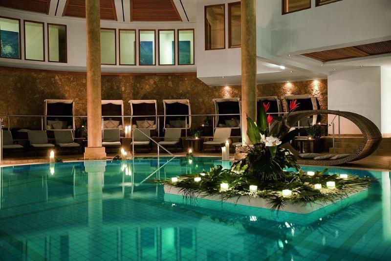 Schlosshotel Kitzbuehel A-Rosa Collection ภายนอก รูปภาพ The spa at the Hotel
