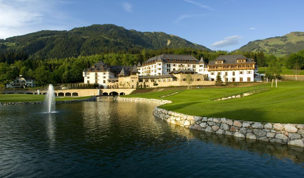 Schlosshotel Kitzbuehel A-Rosa Collection ภายนอก รูปภาพ The 5-star Hotel Axelmannstein