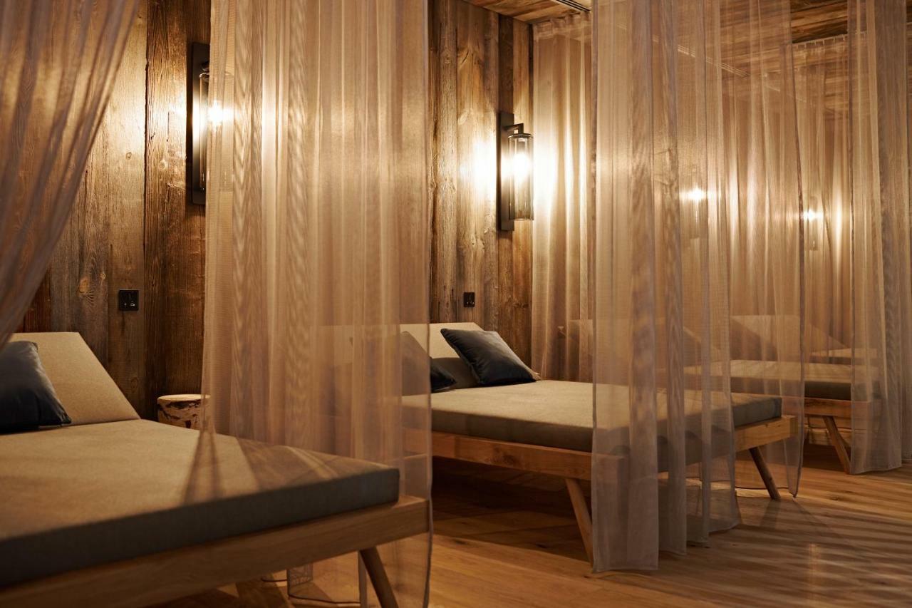 Schlosshotel Kitzbuehel A-Rosa Collection ภายนอก รูปภาพ The spa at The Lodge at Bluefin Bay